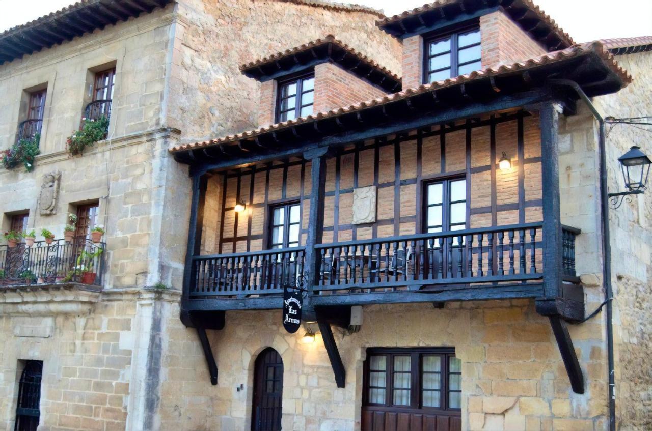 Akla Suites Con Jacuzzi Santillana Santillana del Mar Eksteriør bilde