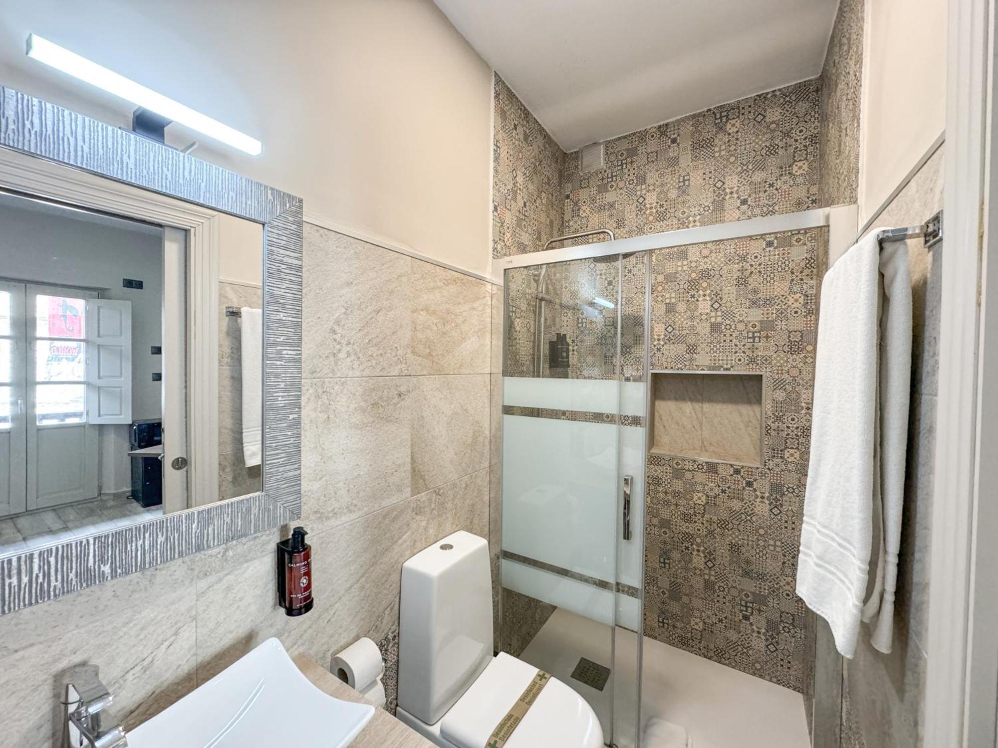 Akla Suites Con Jacuzzi Santillana Santillana del Mar Eksteriør bilde